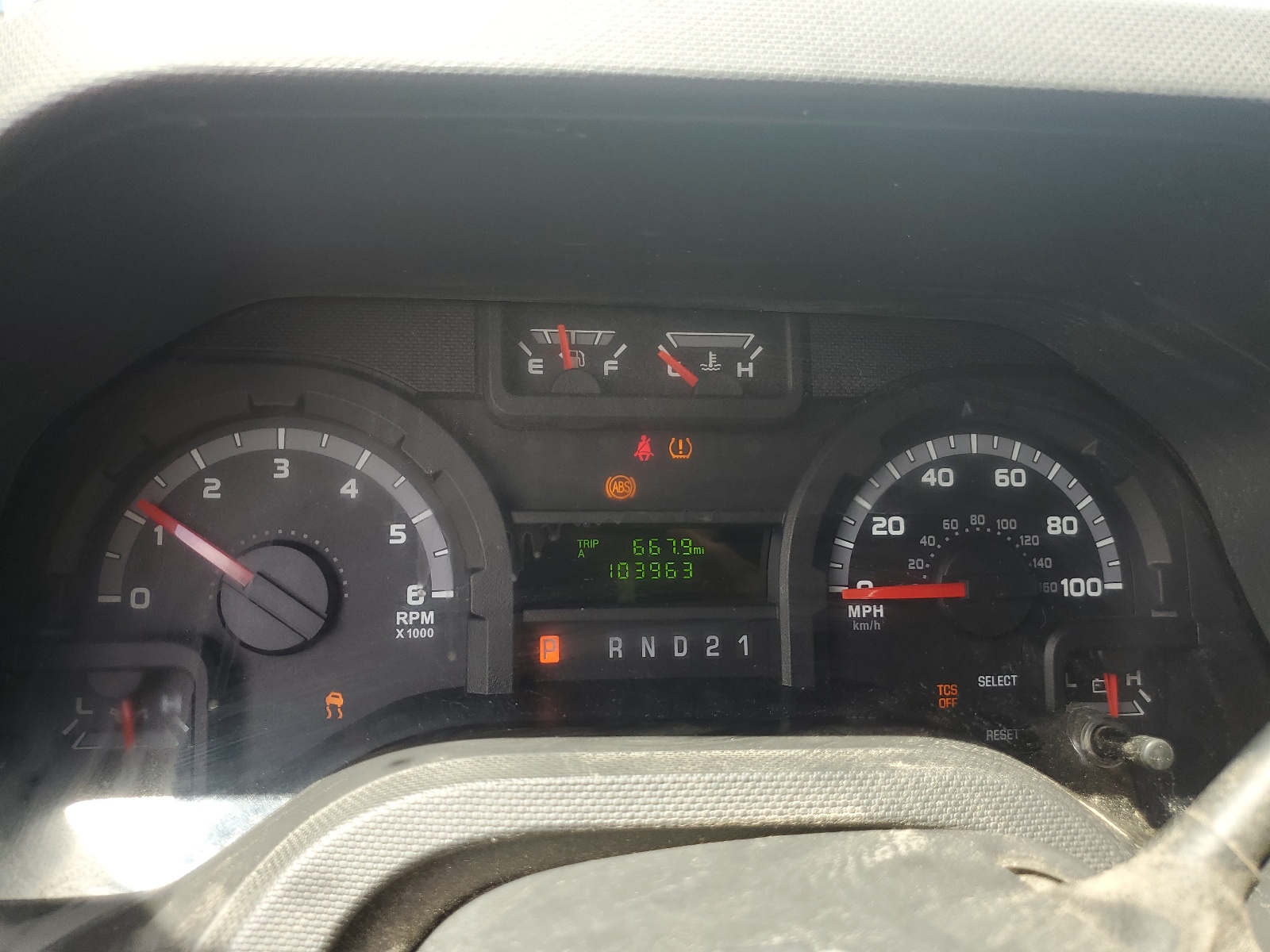 1FTNE2EW4DDA38135 2013 Ford Econoline E250 Van