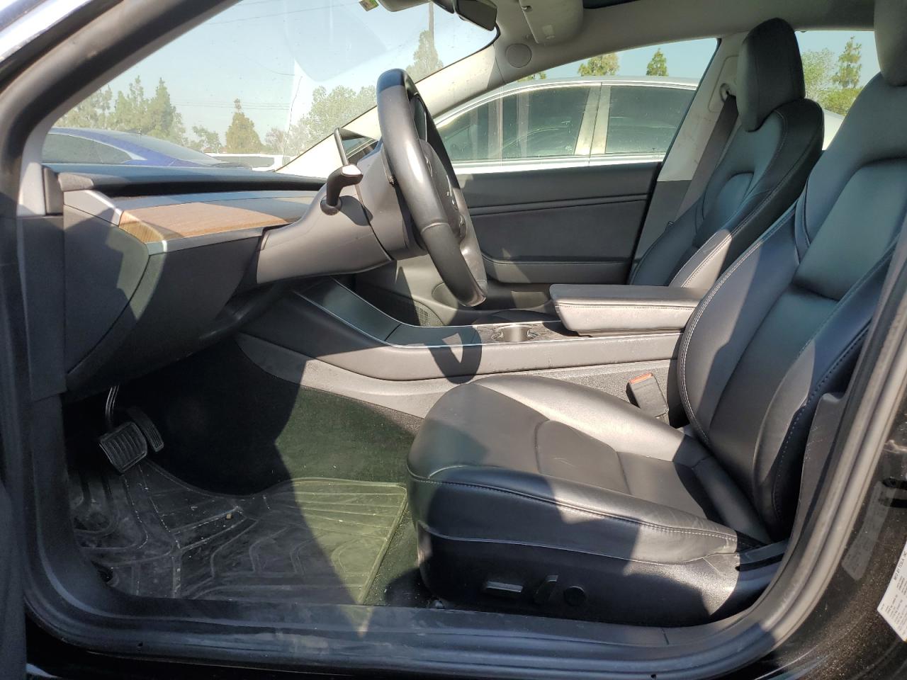 5YJ3E1EB5KF208961 2019 Tesla Model 3