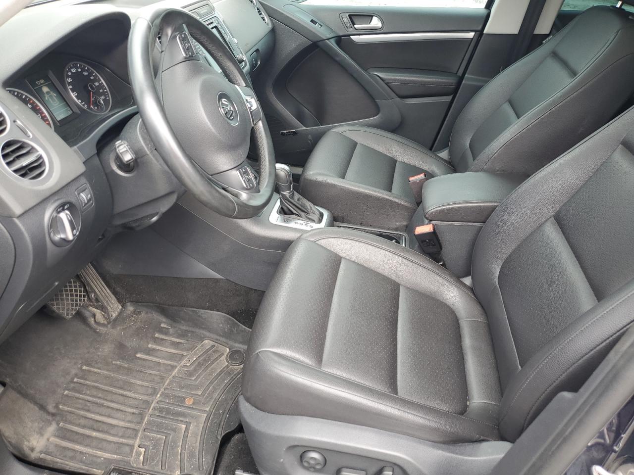 2017 Volkswagen Tiguan - Image 7