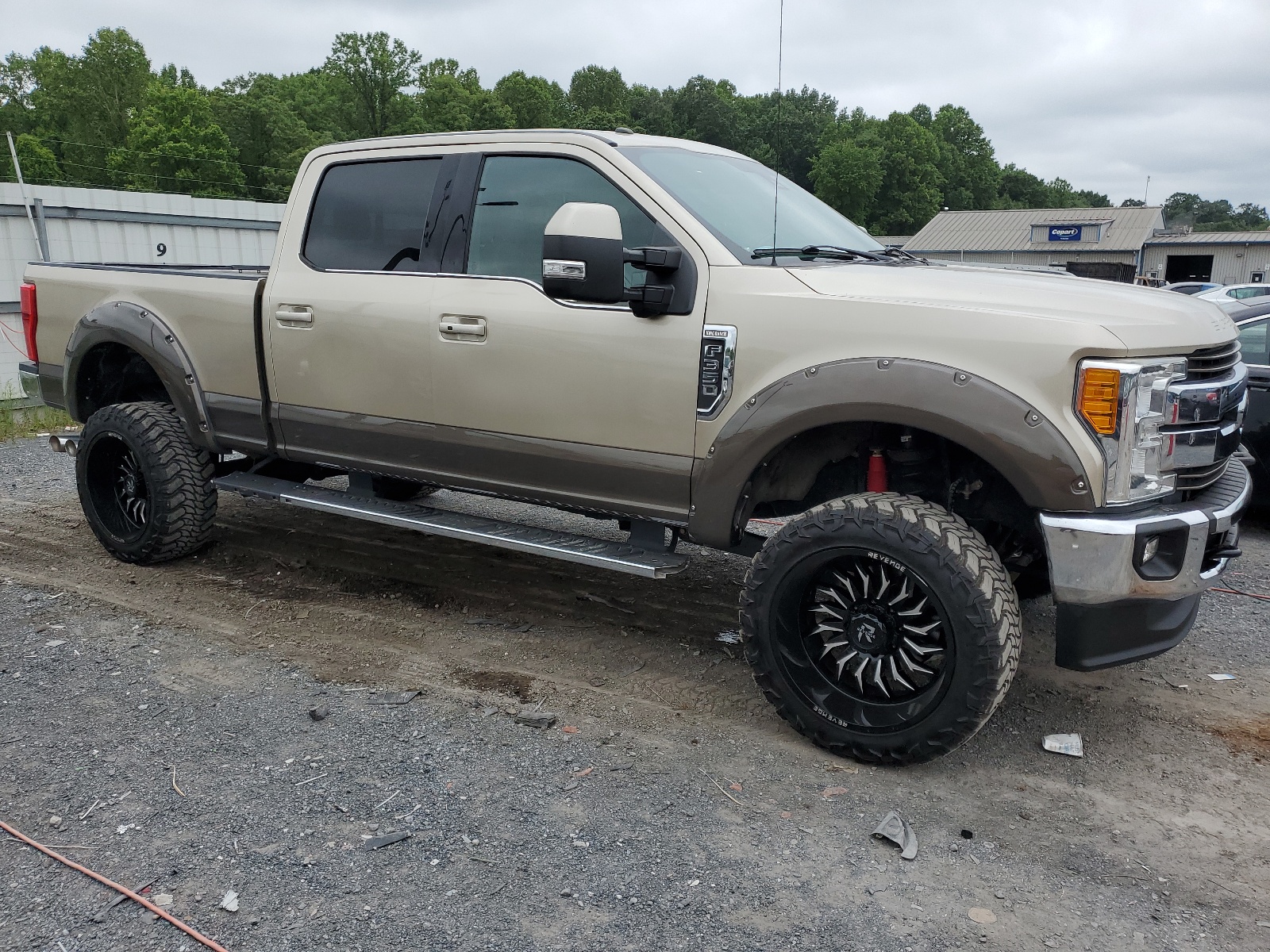 2017 Ford F350 Super Duty vin: 1FT8W3BT7HEE02204