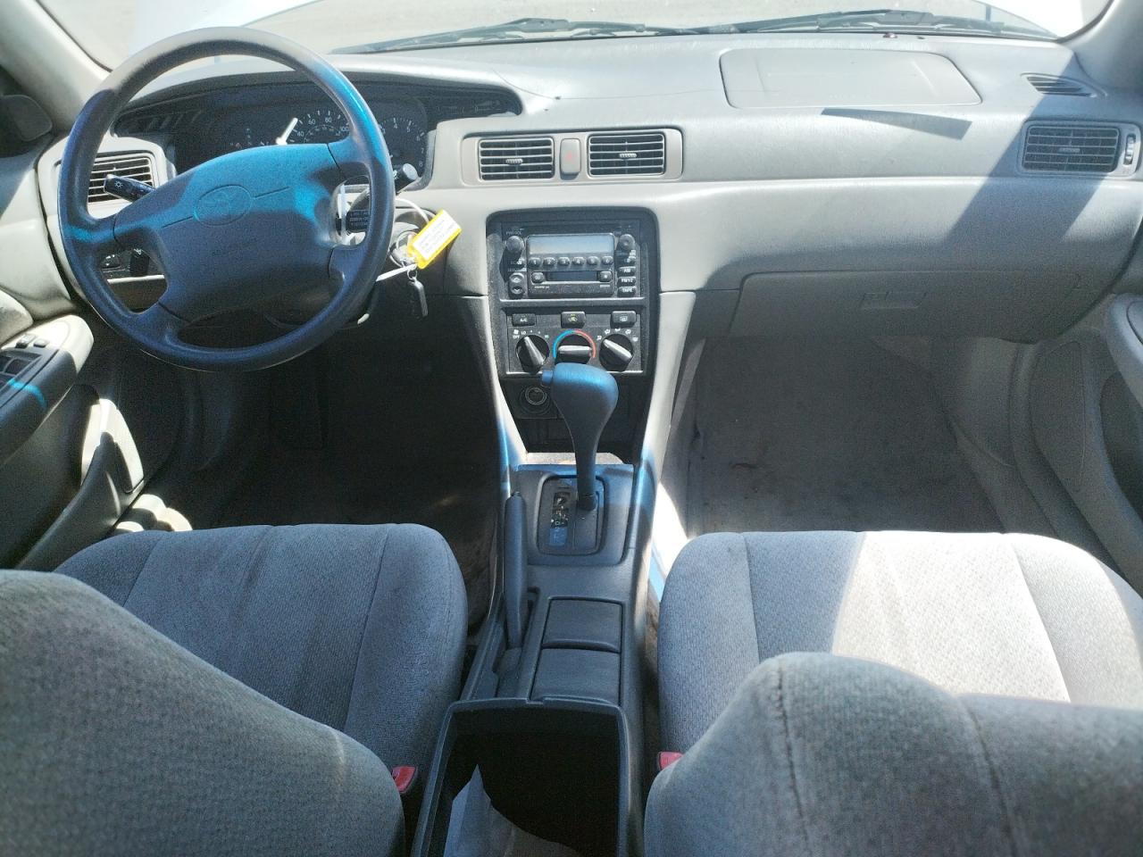 2000 Toyota Camry Ce VIN: JT2BF22K0Y0260307 Lot: 65652214