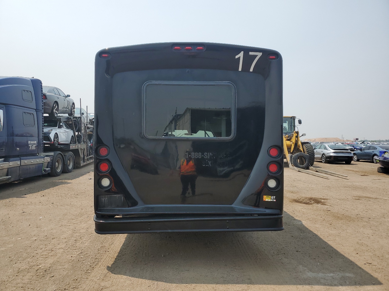 1FDEE3F62KDC13303 2019 Ford Econoline E350 Super Duty Cutaway Van