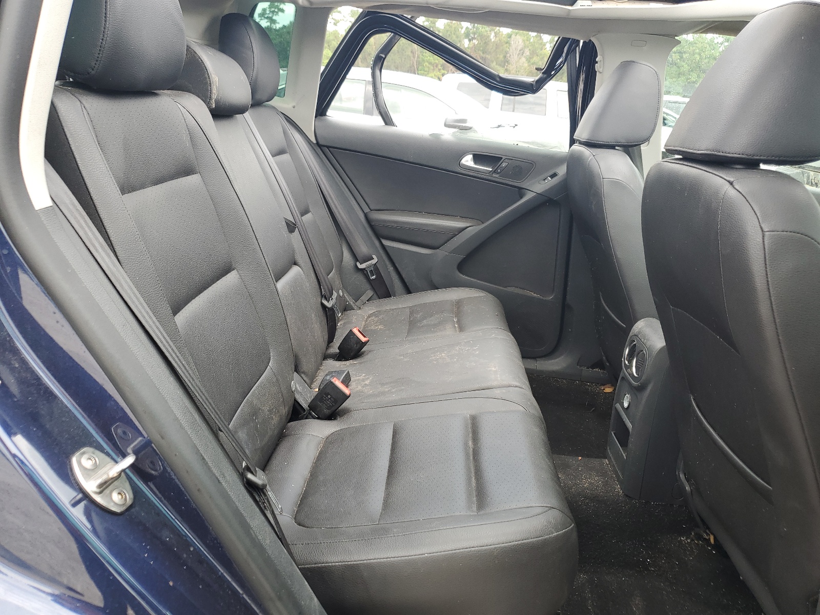 WVGAV7AX4DW529749 2013 Volkswagen Tiguan S