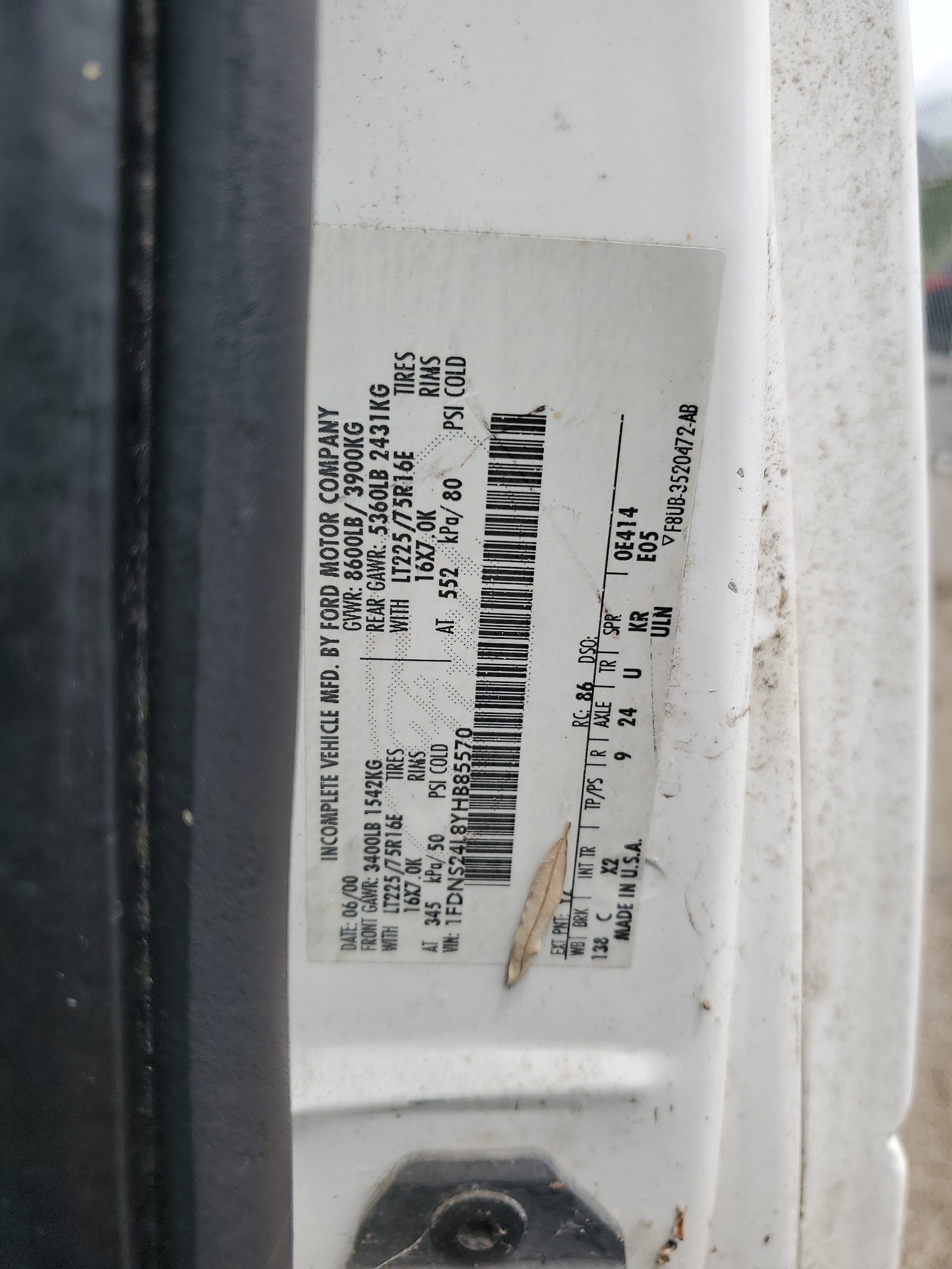 1FDNS24L8YHB85570 2000 Ford Econoline E250 Van