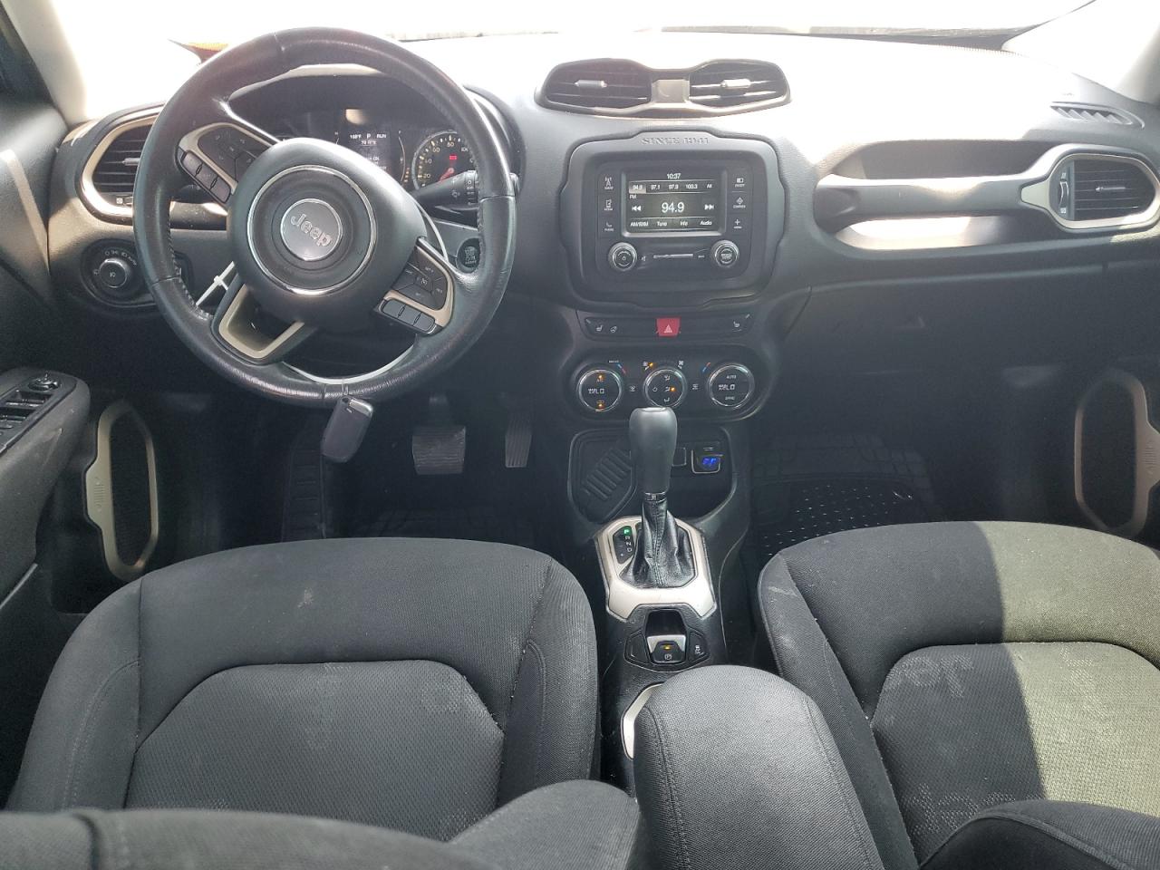 ZACCJABT2FPB30100 2015 Jeep Renegade Latitude