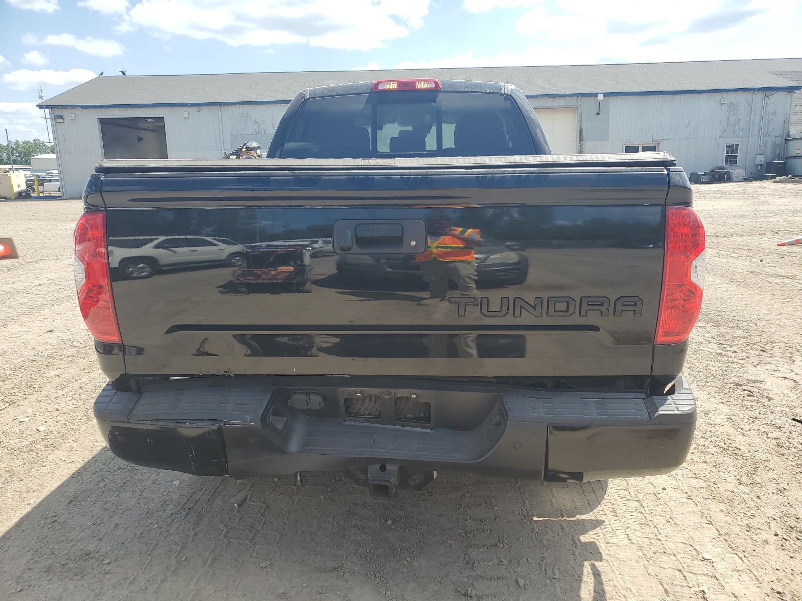 5TFUW5F14KX848762 2019 Toyota Tundra Double Cab Sr/Sr5