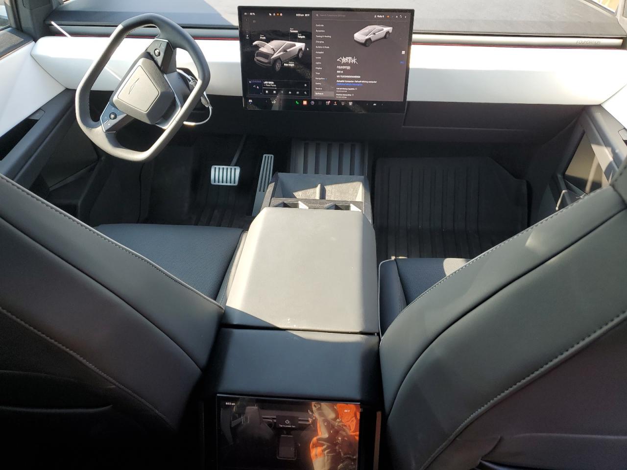 7G2CEHED3RA006960 2024 Tesla Cybertruck