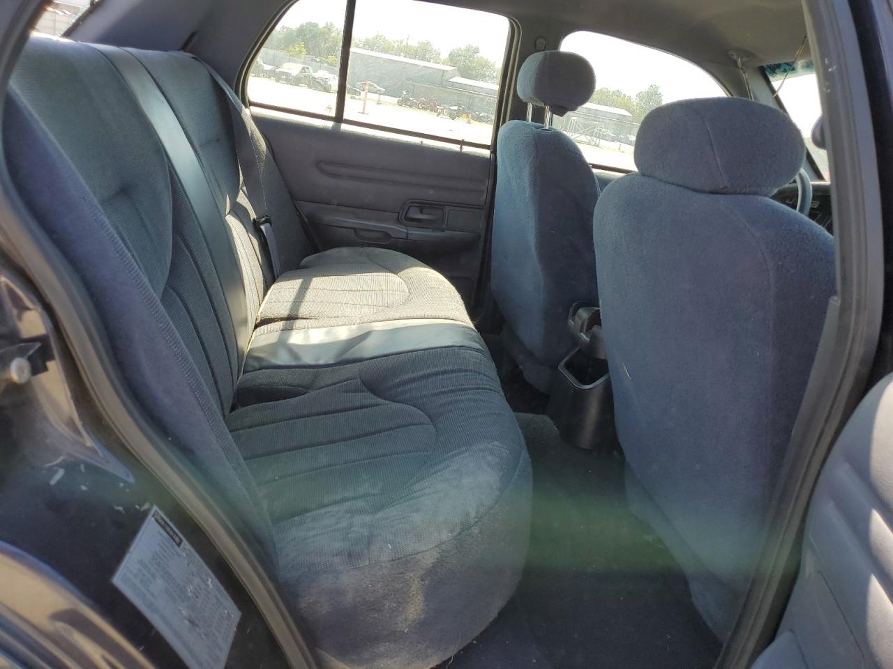 2000 Ford Crown Victoria Police Interceptor VIN: 2FAFP71W2YX194907 Lot: 61852294