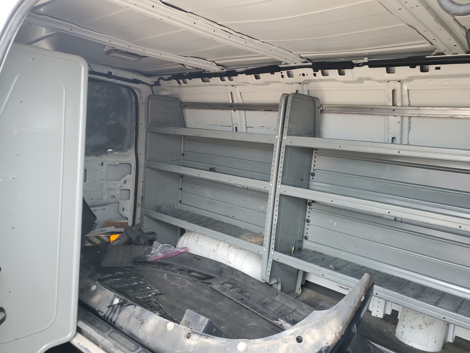 1GCWGFCA0E1148261 2014 Chevrolet Express G2500