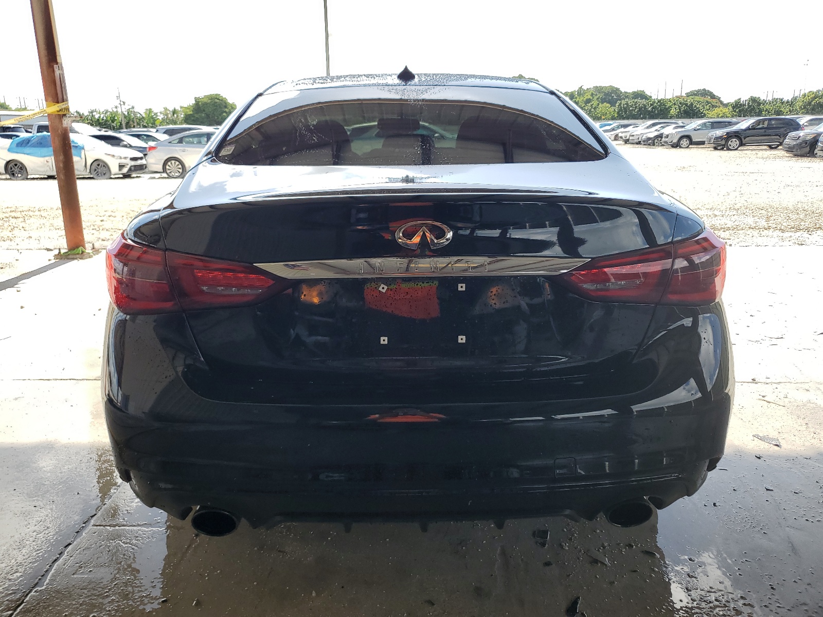 JN1EV7ARXJM435313 2018 Infiniti Q50 Luxe