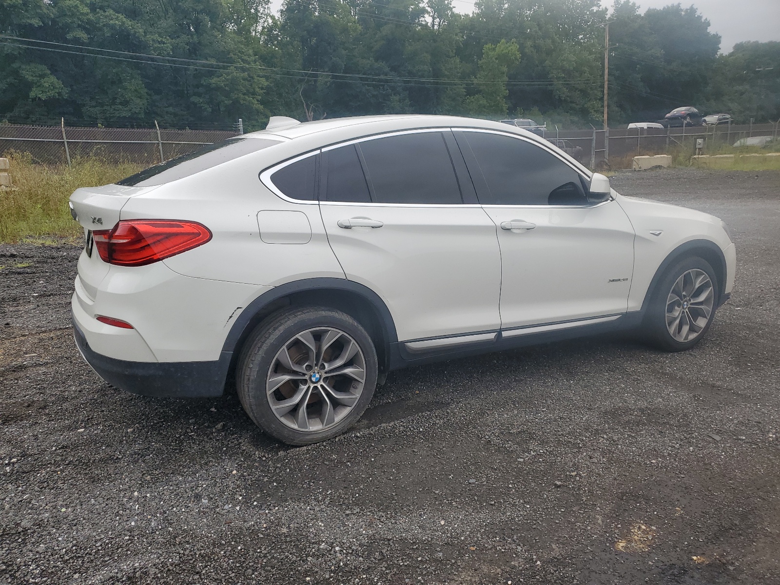 2015 BMW X4 xDrive28I vin: 5UXXW3C52F0M86937