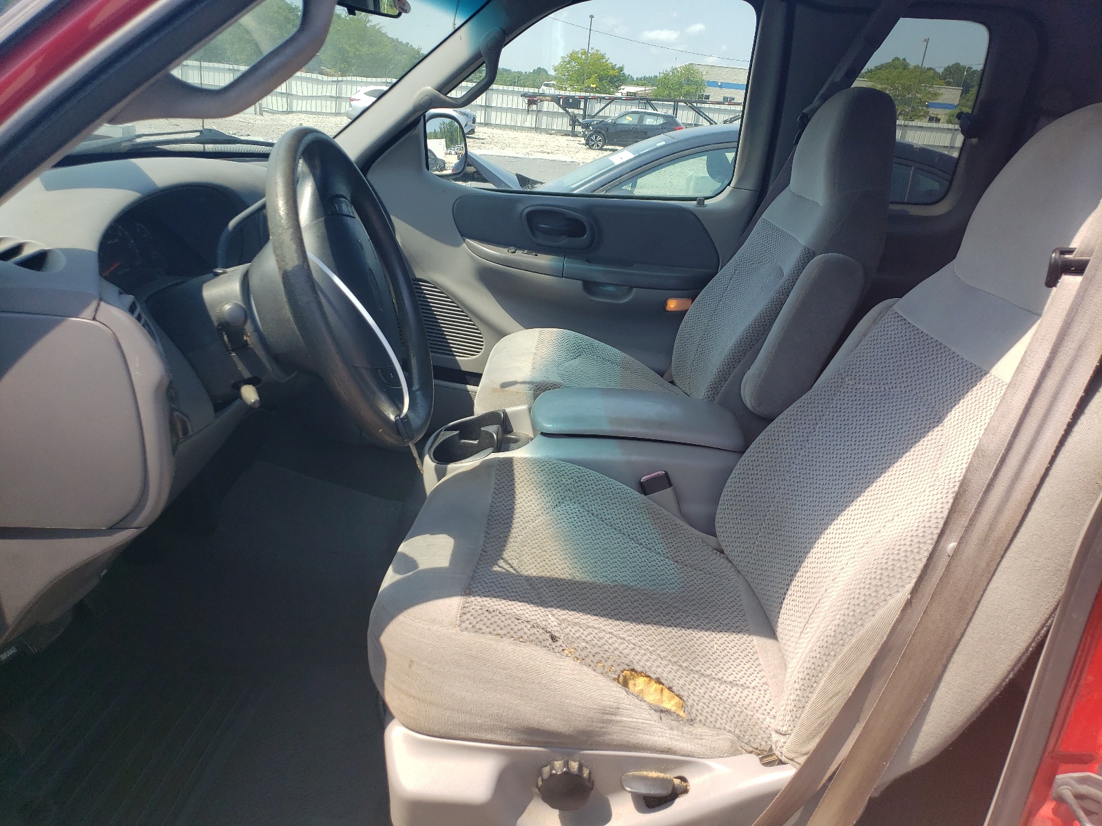 1FTRX17W6YNB26820 2000 Ford F150