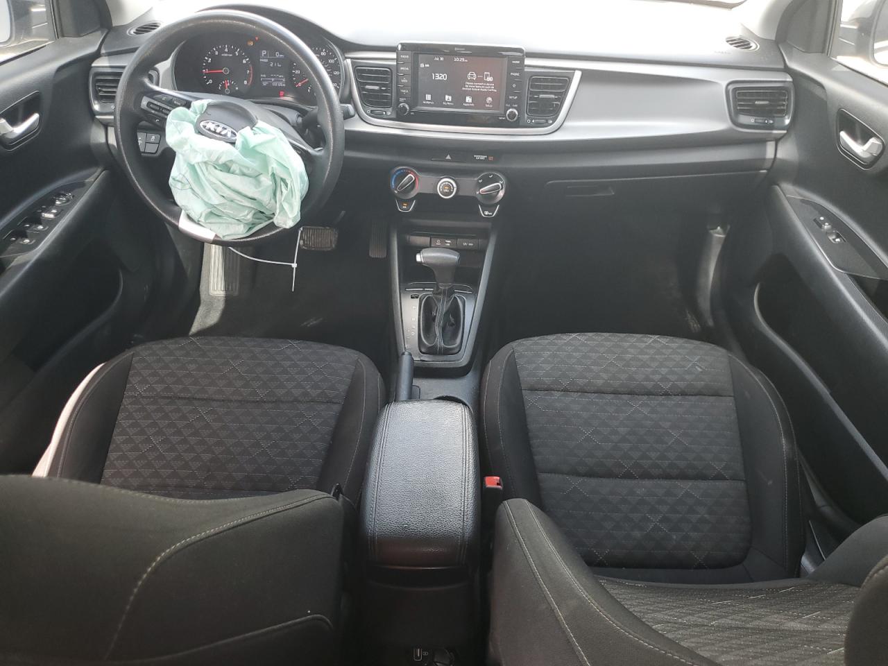 3KPA24AB7KE158559 2019 Kia Rio S