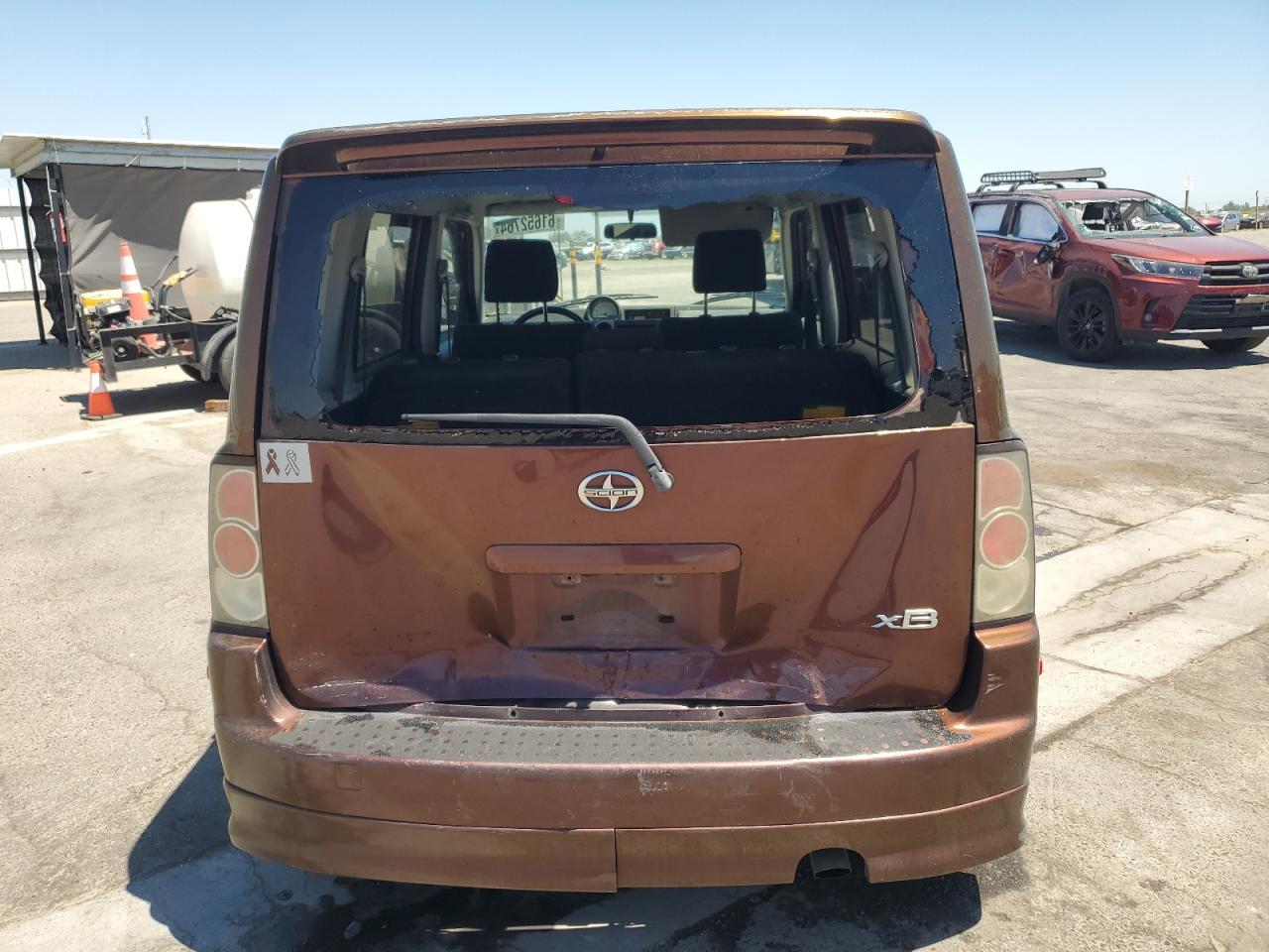 2006 Toyota Scion Xb VIN: JTLKT324X64122775 Lot: 61652764