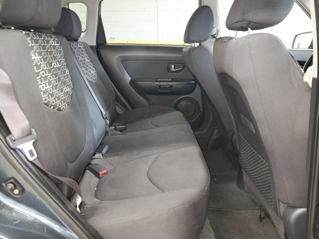 2011 Kia Soul + VIN: KNDJT2A20B7231076 Lot: 62805804