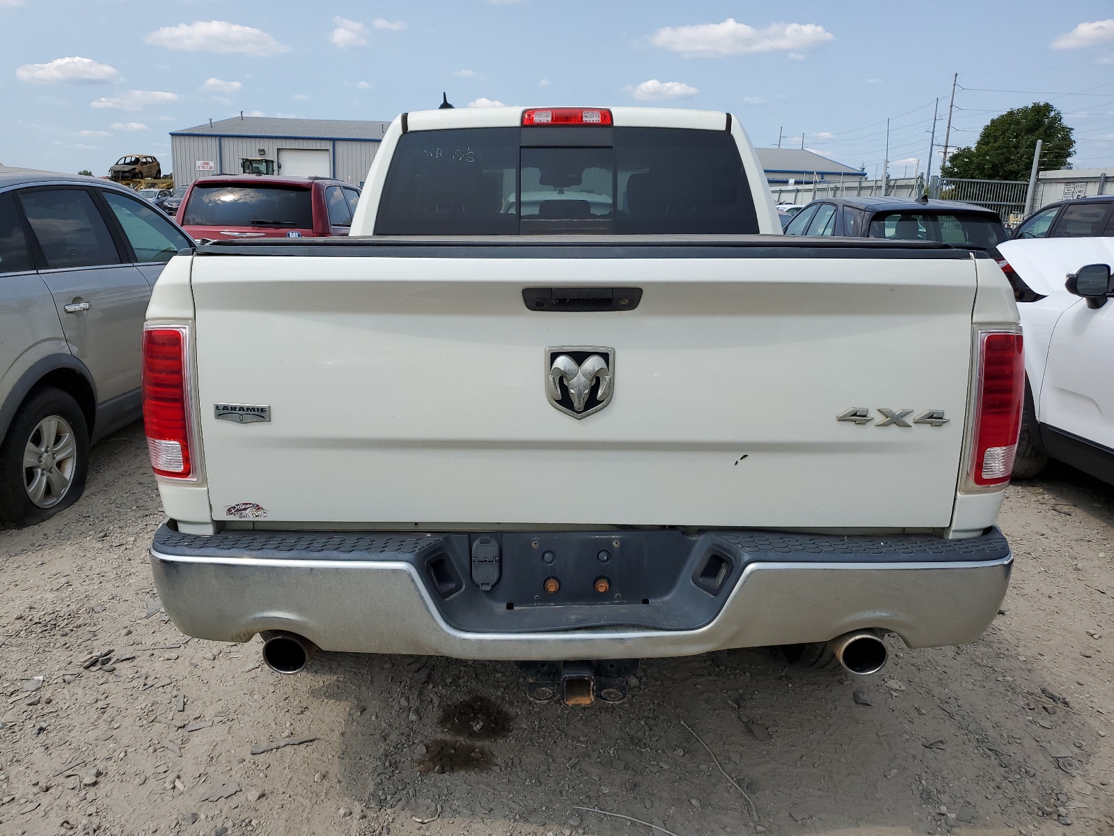 2016 Ram 1500 Laramie vin: 1C6RR7NMXGS254029