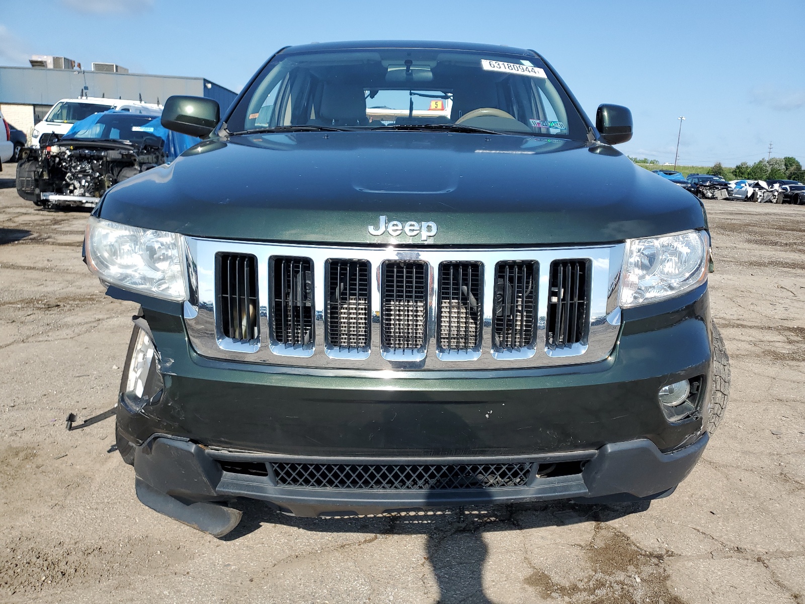 1J4RR4GG3BC582002 2011 Jeep Grand Cherokee Laredo