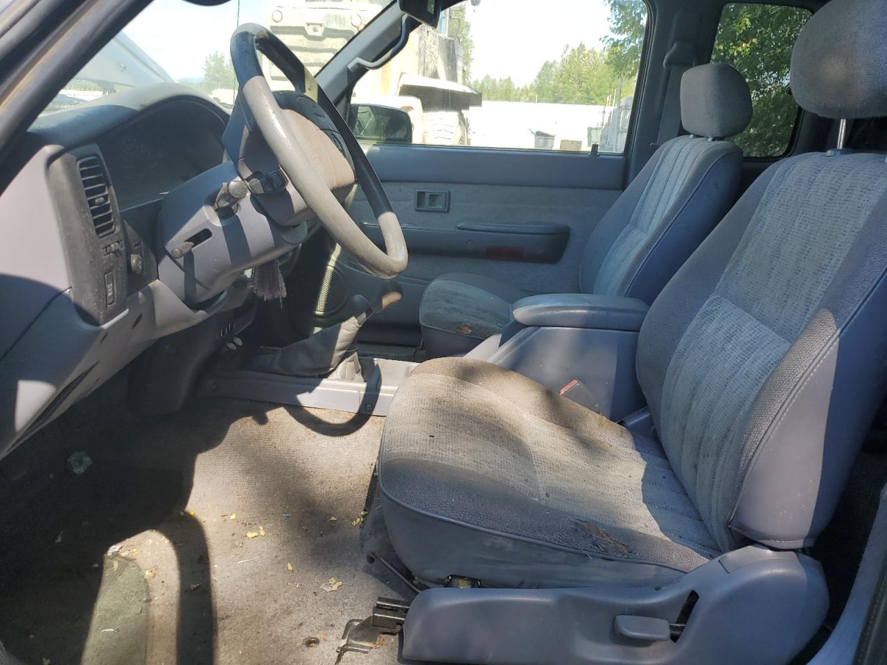 1999 Toyota Tacoma Xtracab VIN: 4TAWN72N7XZ572469 Lot: 61088004