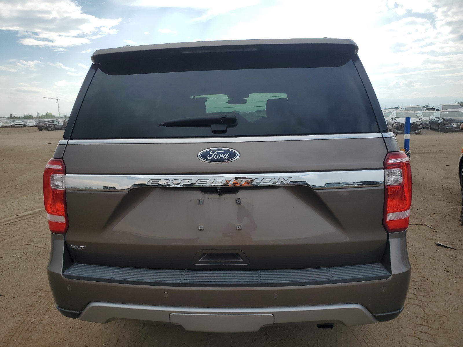 1FMJU1JT4JEA28956 2018 Ford Expedition Xlt