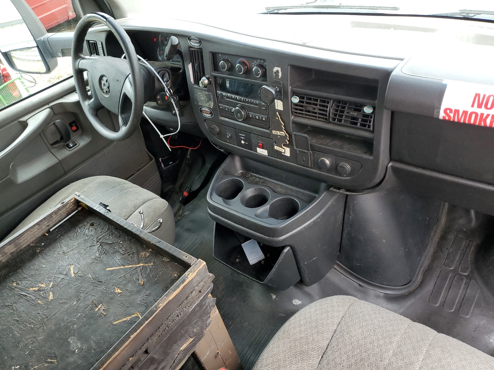 1GB0G2CF6F1255282 2015 Chevrolet Express G3500