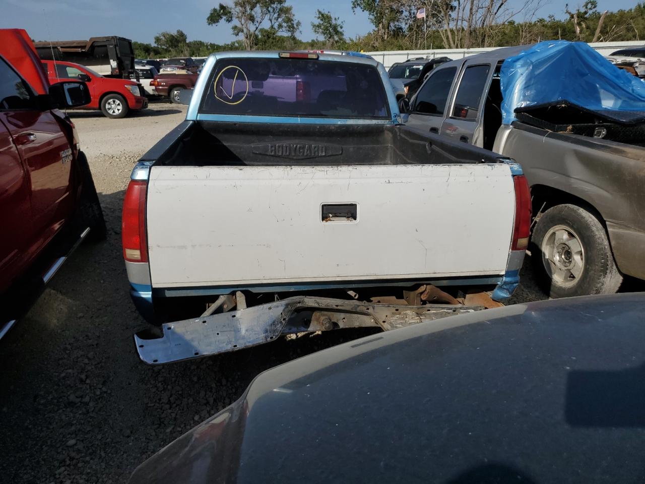 1994 Chevrolet Gmt-400 C1500 VIN: 2GCEC19KXR1223283 Lot: 65622764