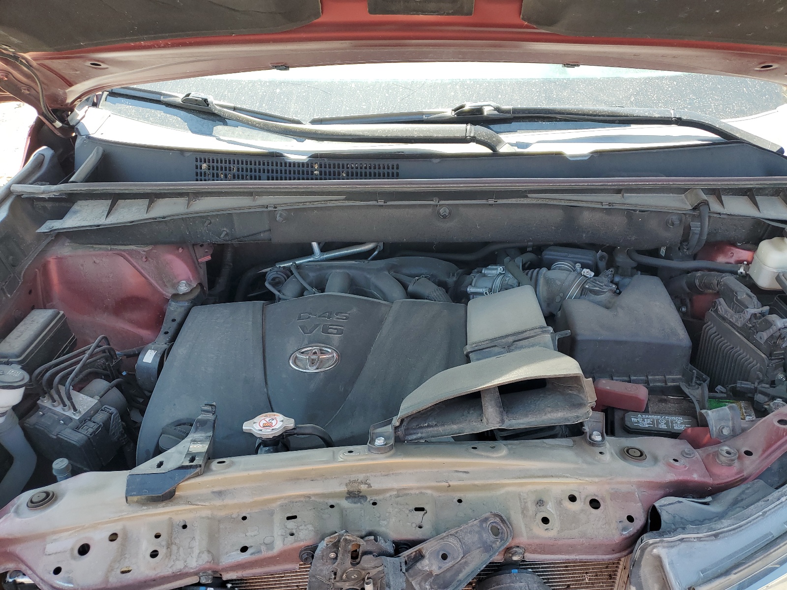 5TDJZRFH1JS550835 2018 Toyota Highlander Se