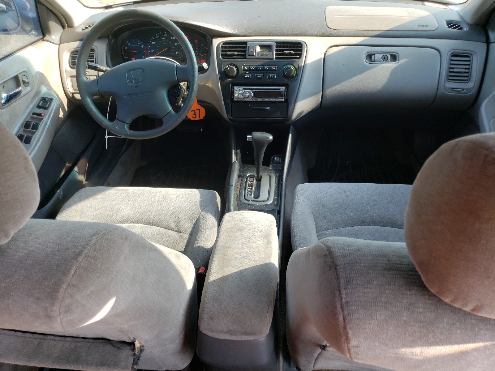 1HGCG56401A068036 2001 Honda Accord Lx