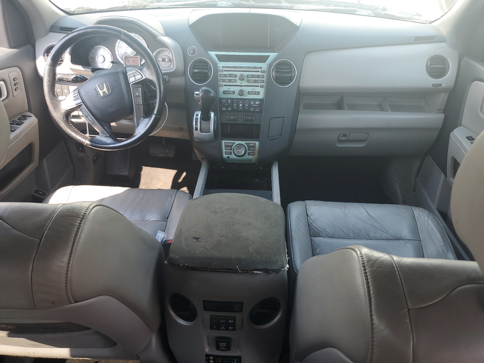 5FNYF3H91AB018239 2010 Honda Pilot Touring