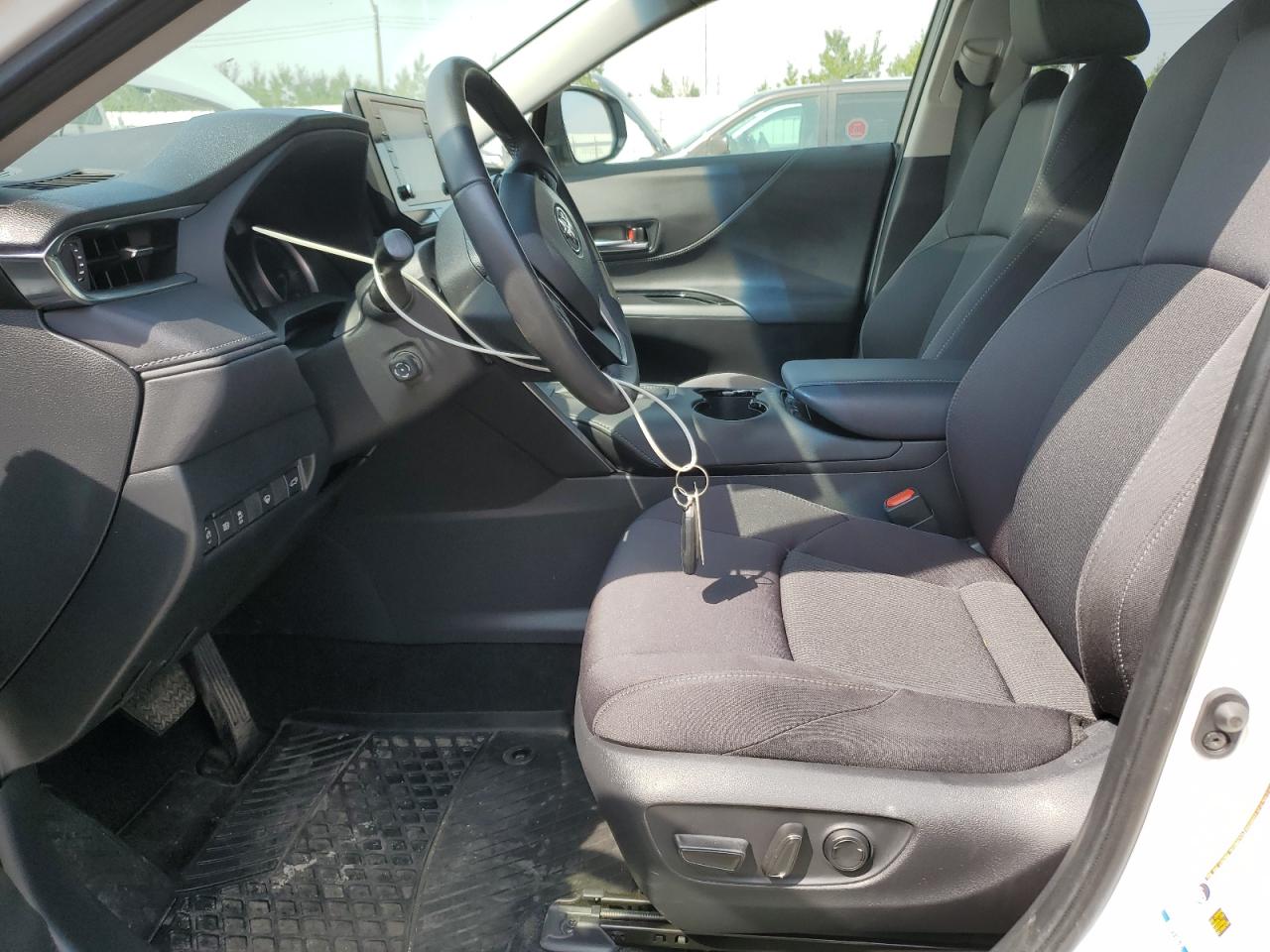 2022 Toyota Venza Le VIN: JTEAAAAH7NJ115882 Lot: 64764684