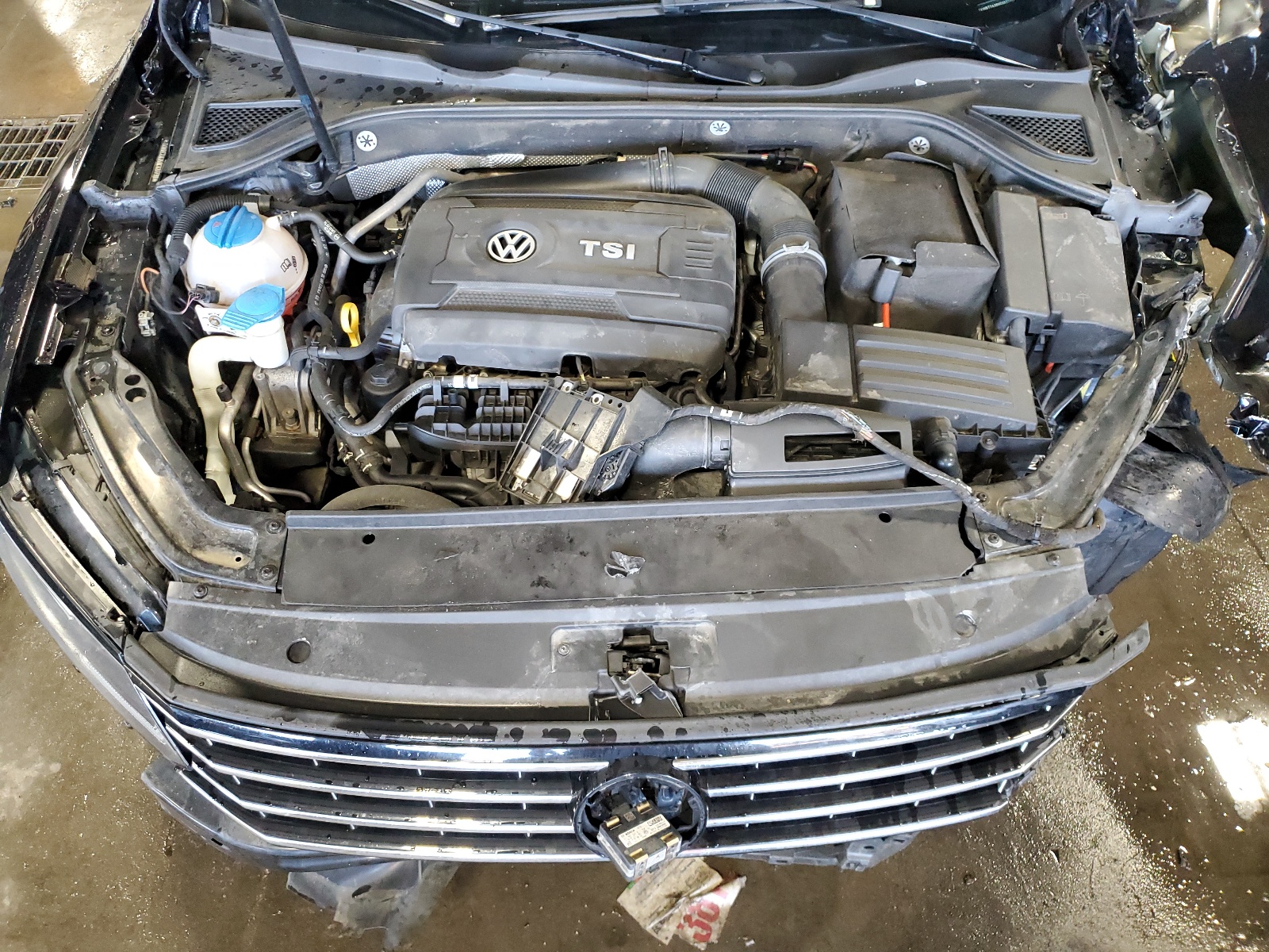 1VWBT7A35HC027798 2017 Volkswagen Passat Se