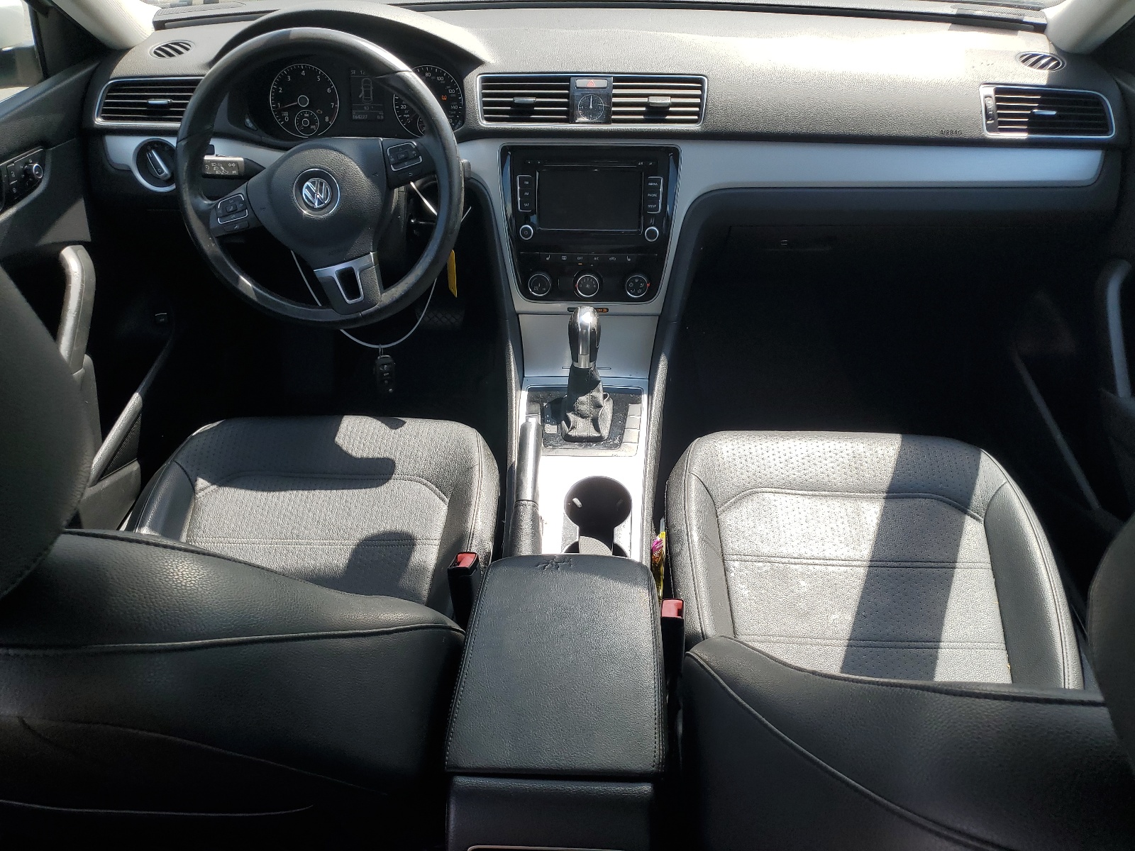 1VWBP7A3XDC046068 2013 Volkswagen Passat Se