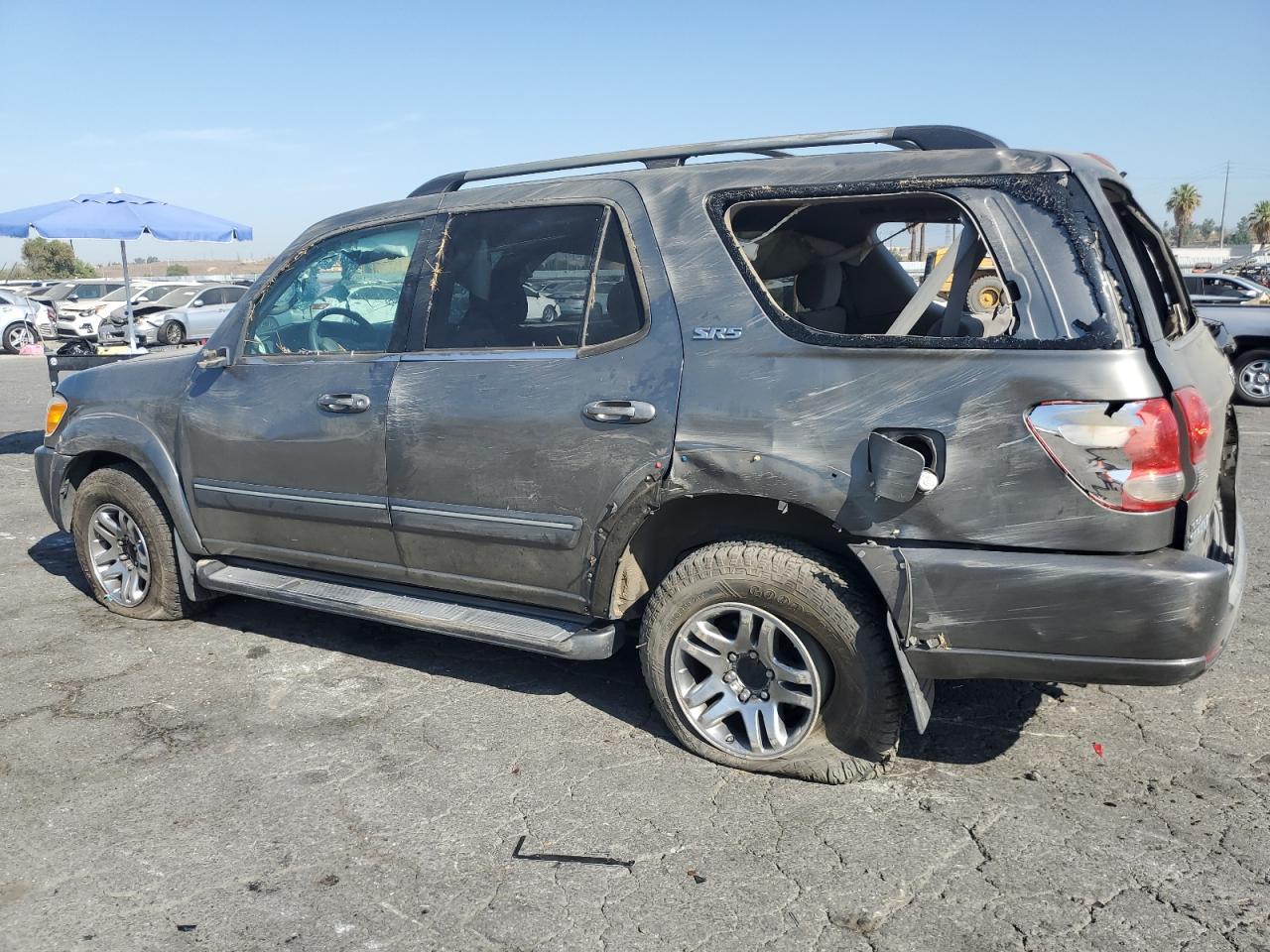 2005 Toyota Sequoia Sr5 VIN: 5TDZT34A75S239102 Lot: 64044724