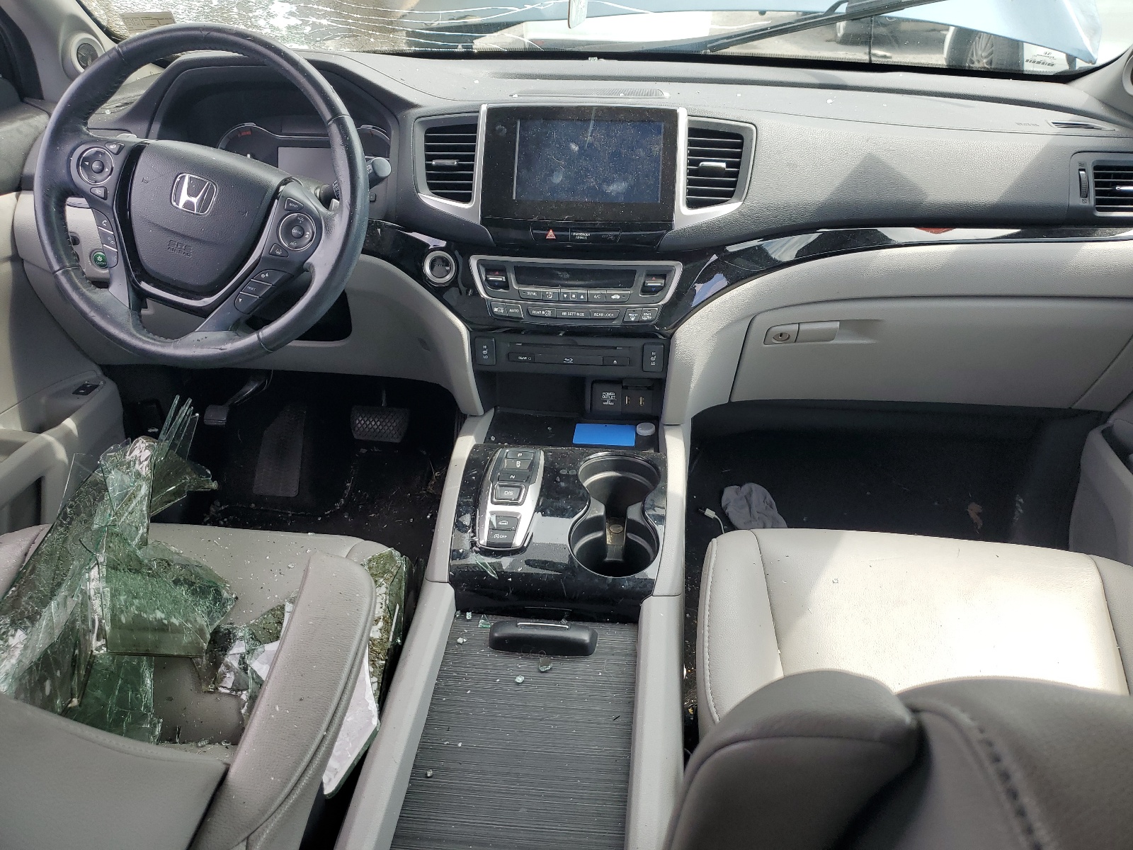 5FNYF6H9XHB052398 2017 Honda Pilot Touring