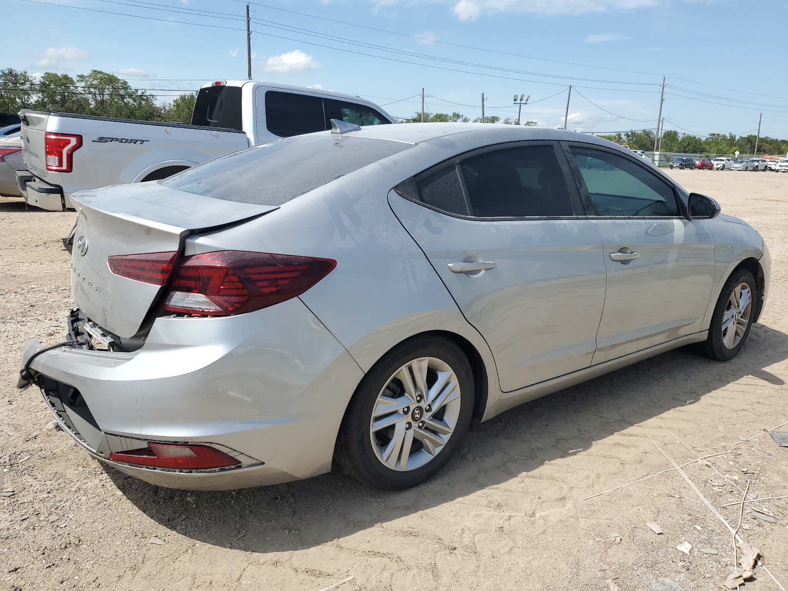 2020 Hyundai Elantra Sel vin: 5NPD84LF2LH573992