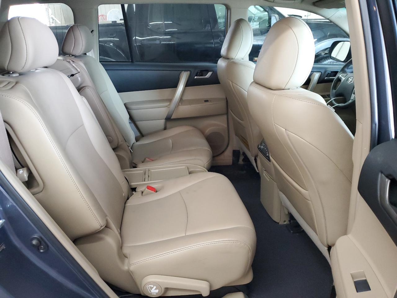 2012 Toyota Highlander Base VIN: 5TDZK3EH6CS069973 Lot: 64244934