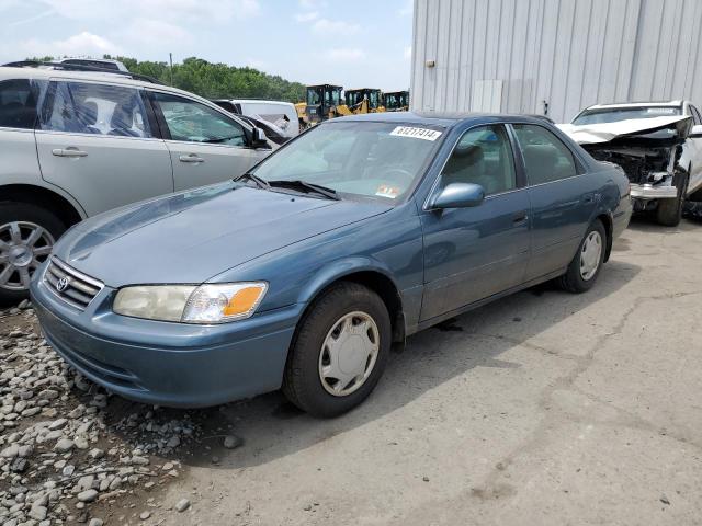 2000 Toyota Camry Ce იყიდება Windsor-ში, NJ - Rear End