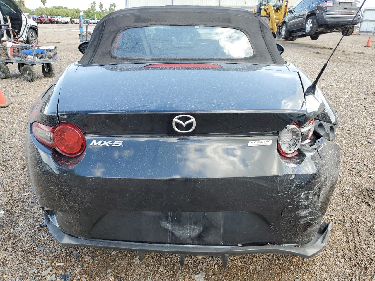 JM1NDAB75G0102415 2016 Mazda Mx-5 Miata Sport