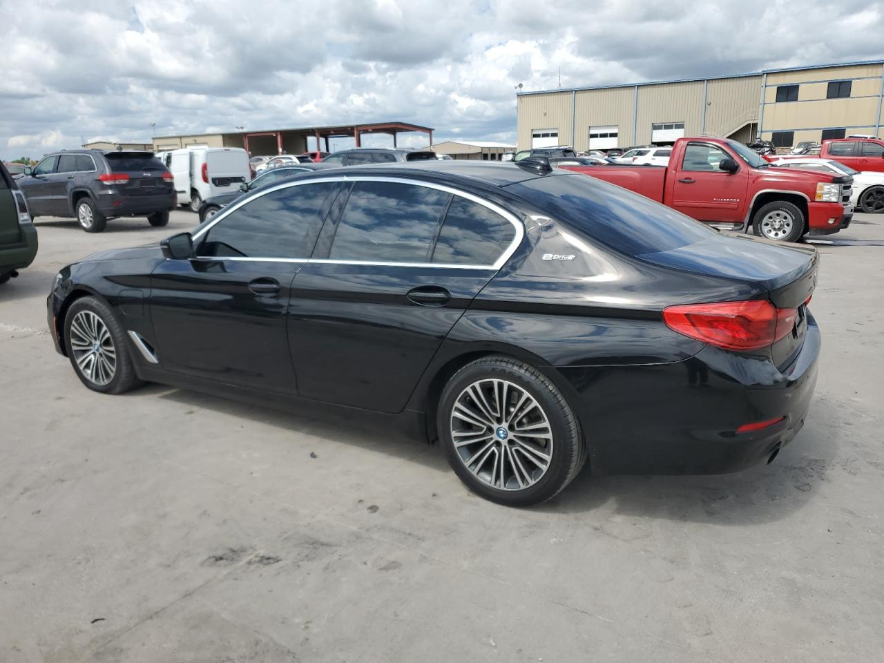 2019 BMW 530E vin: WBAJA9C59KB392784