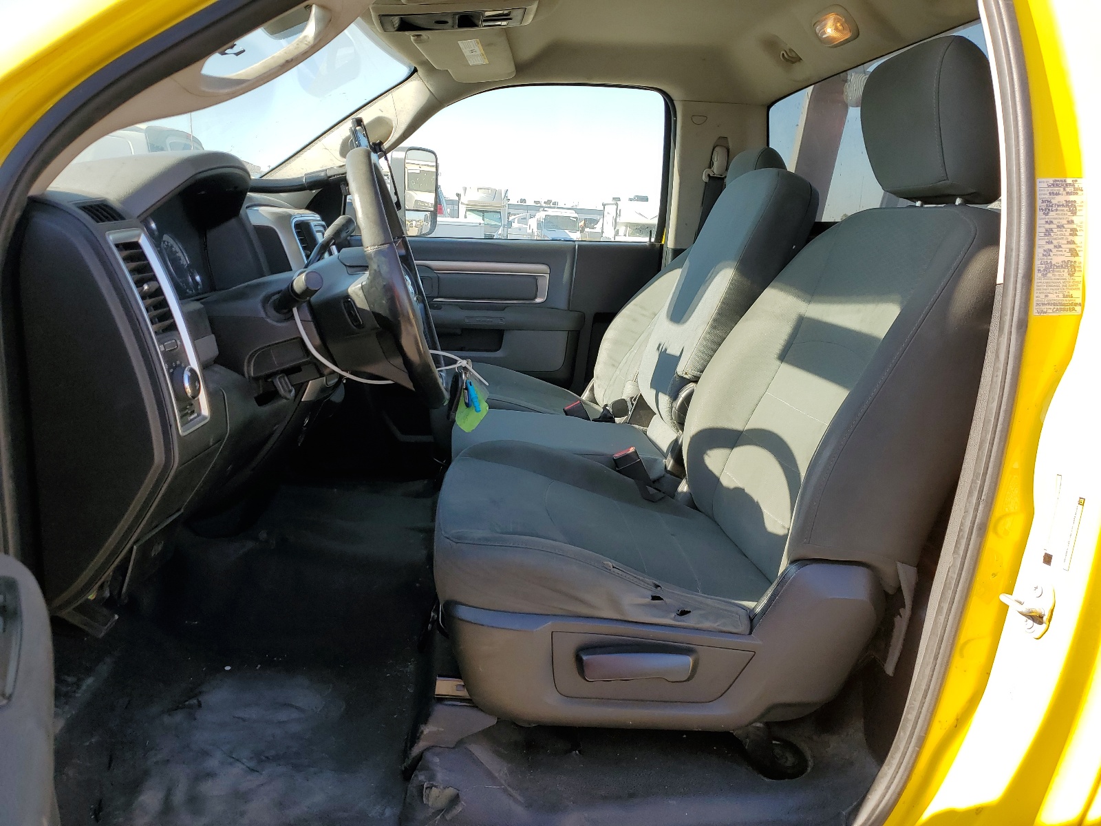 3C7WRMDL9GG275404 2016 Ram 5500