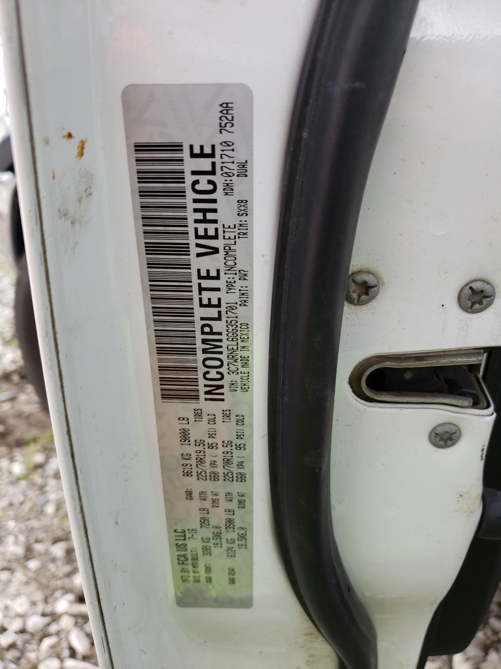 3C7WRNEL6GG351701 2016 Ram 5500