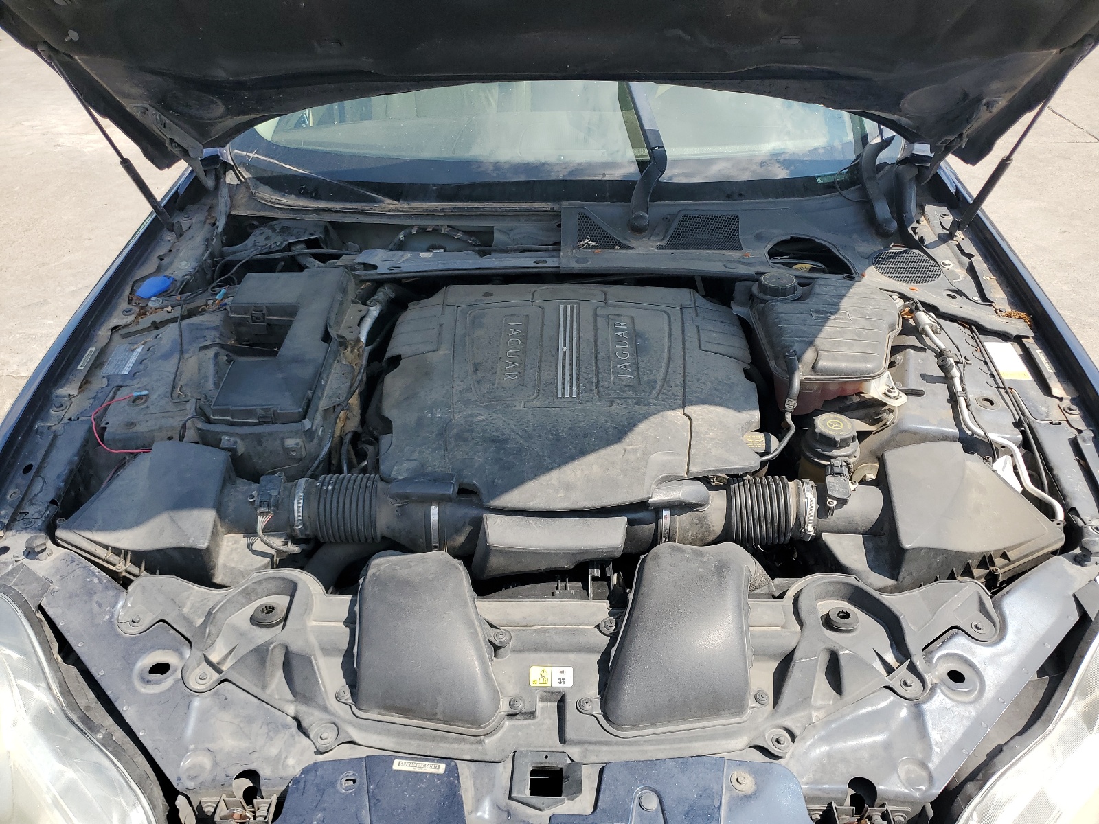 SAJWA0FB0BLS07877 2011 Jaguar Xf