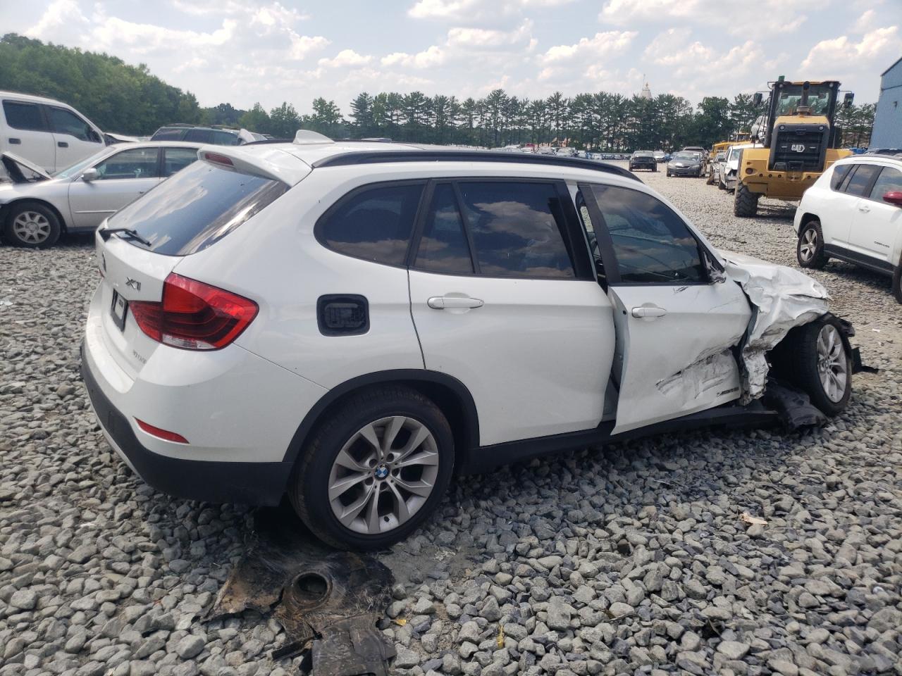 2014 BMW X1 xDrive28I VIN: WBAVL1C51EVY24011 Lot: 62012244