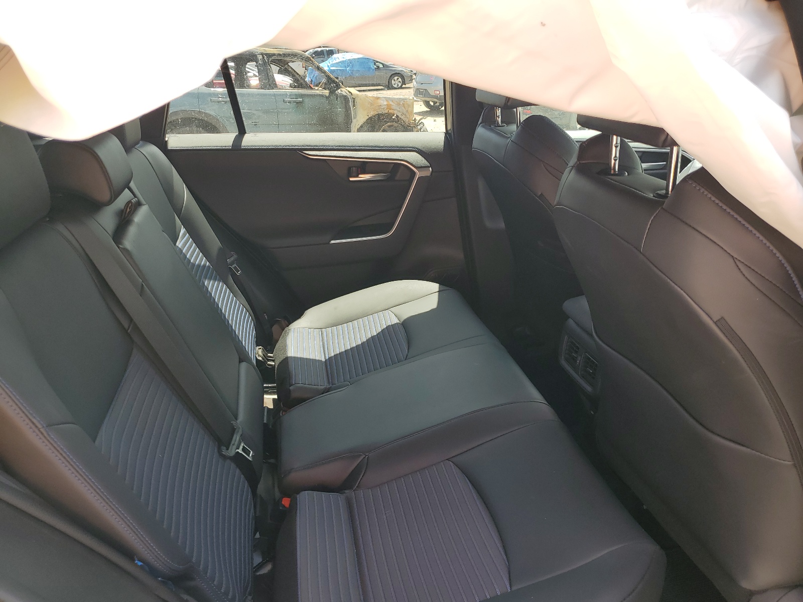 2T3E6RFV0PW041116 2023 Toyota Rav4 Xse