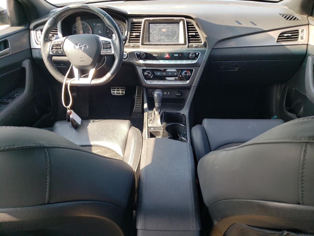 2018 Hyundai Sonata Sport VIN: 5NPE34AF9JH667211 Lot: 64958374