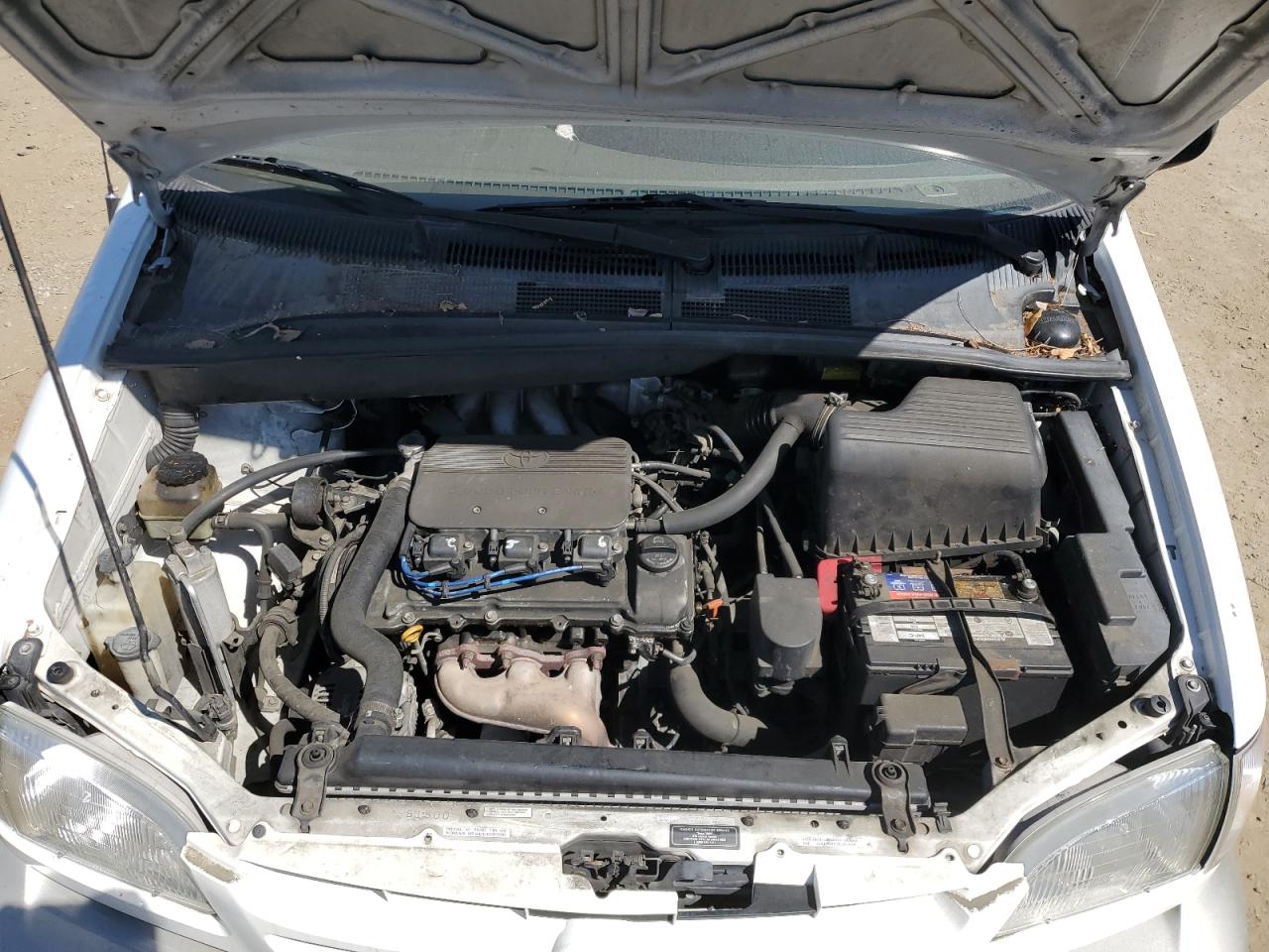 2000 Toyota Sienna Le VIN: 4T3ZF13C2YU261168 Lot: 64102664