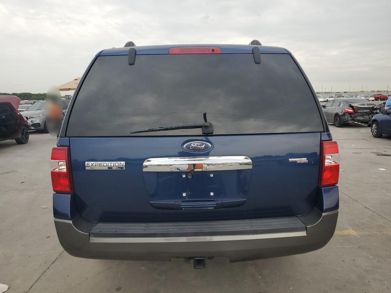 2007 Ford Expedition El Xlt VIN: 1FMFK15527LA77374 Lot: 63685244