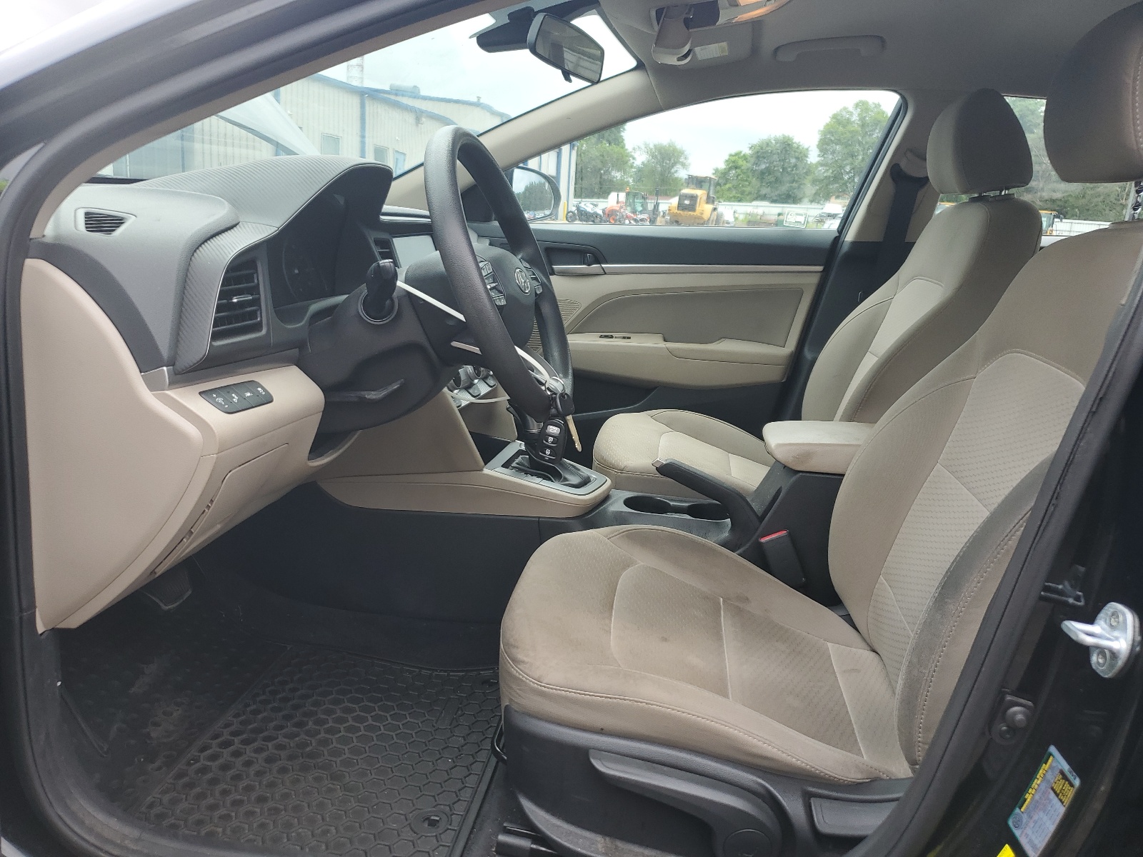 2019 Hyundai Elantra Sel vin: 5NPD84LF9KH479512