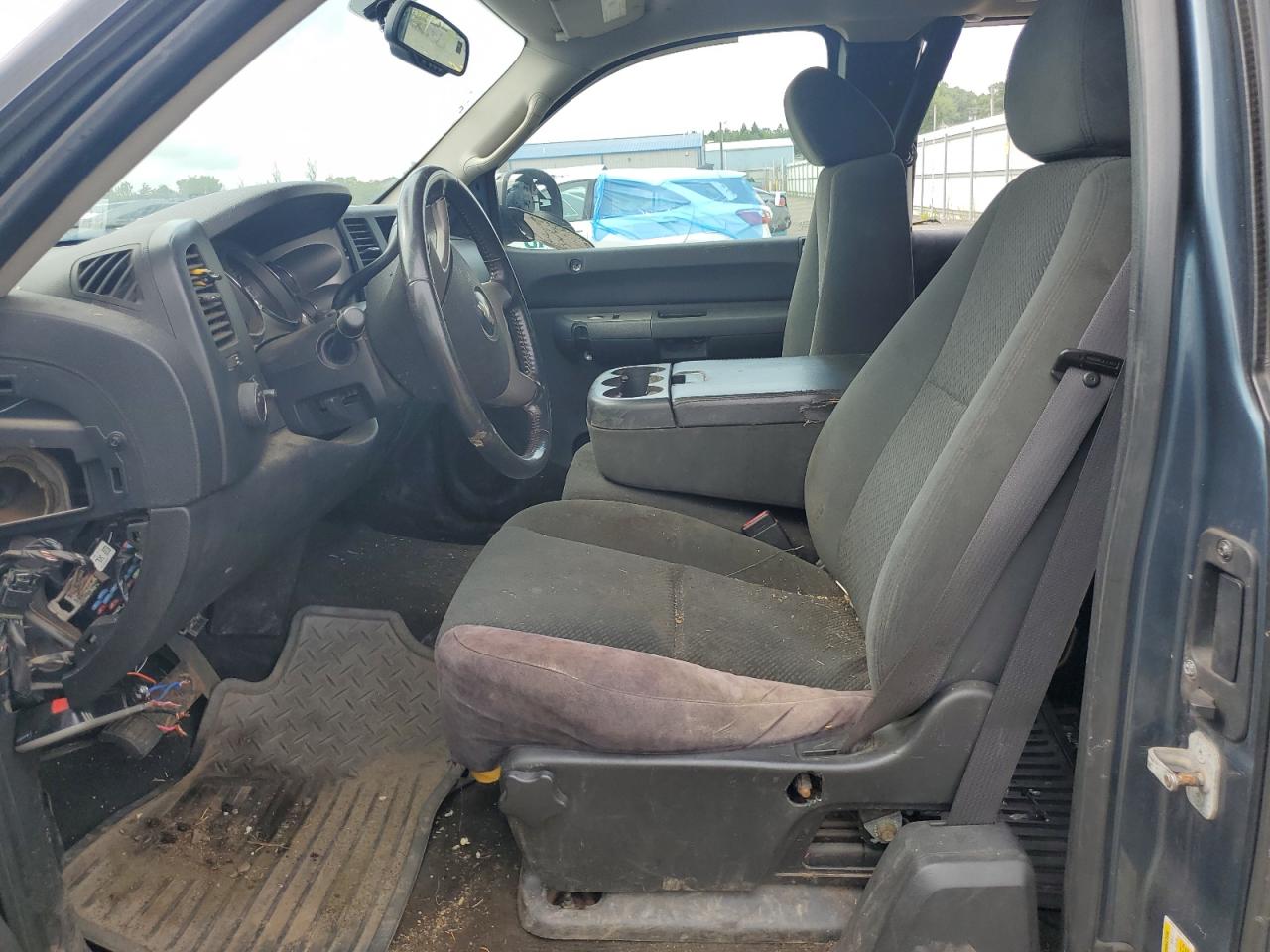 2008 Chevrolet Silverado K1500 VIN: 2GCEK190381212187 Lot: 64608824