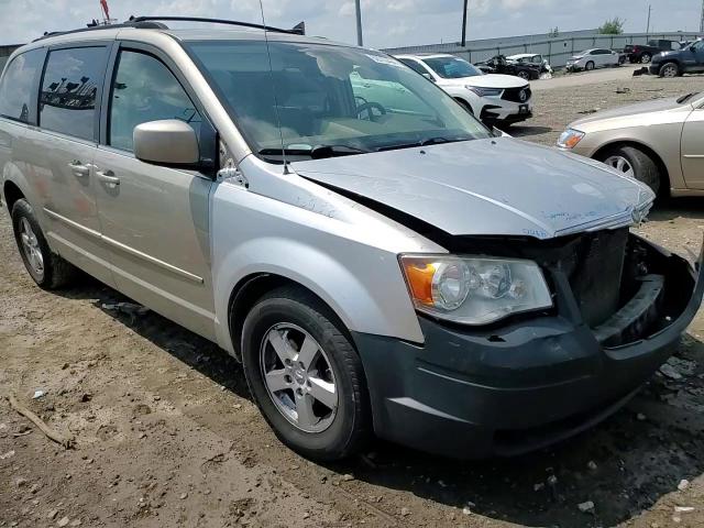 2008 Chrysler Town & Country Touring VIN: 2A8HR54P68R611027 Lot: 62010494