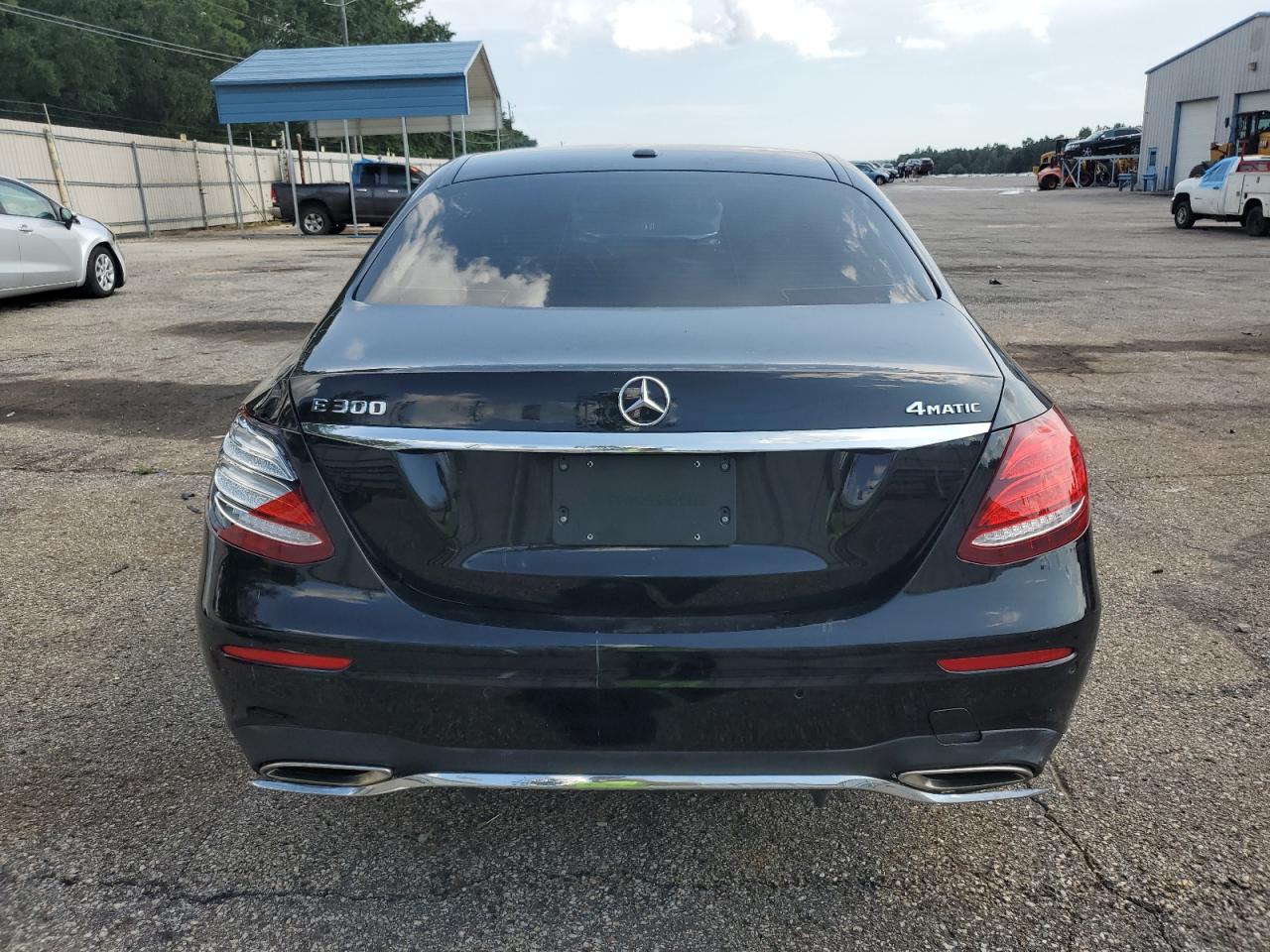 WDDZF4KB0KA557232 2019 Mercedes-Benz E 300 4Matic